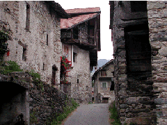 in direzione di Livo